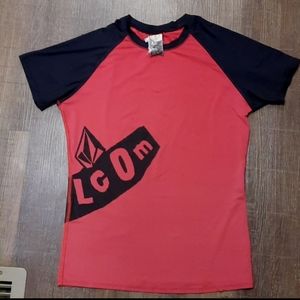 *4 for $28* *Like new* Volcom boys swim shirt